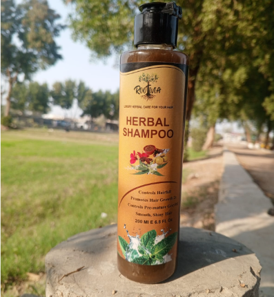 Rootivia Herbal Shampoo – Nourish, Strengthen & Shine